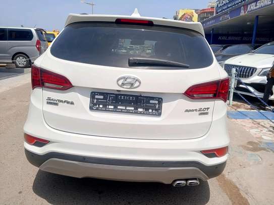 HYUNDAI SANTAFE 2018 image 10