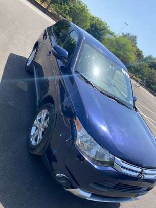 Mitsubishi outlander 7 places 2015 image 1