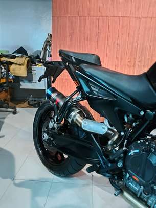 KTM duke 890 2023 image 2