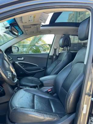 Hyundai SANTAFE image 7