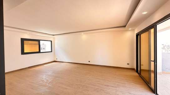 Villa à vendre aux Almadies Recasement 1 image 9