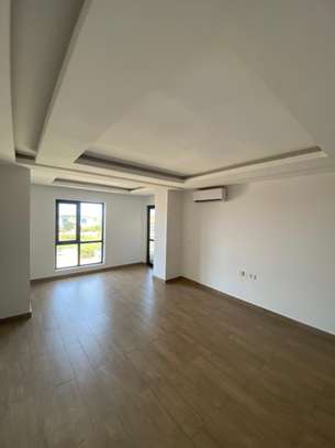 Magnifique appartement de type F4 à louer image 14