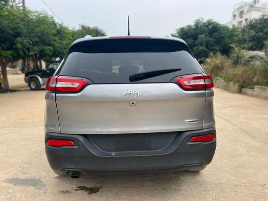 Jeep Cherokee année 2016 image 6