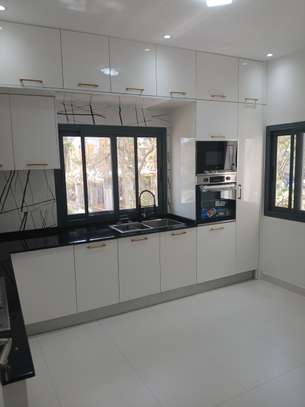 Appartements F4 neufs au Point E image 3