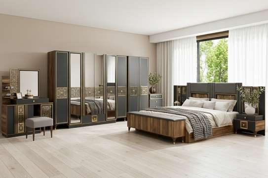 Chambre à coucher 8 battants image 3