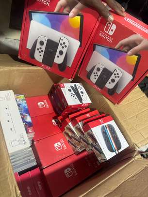 Nintendo Switch Oled neuf image 4