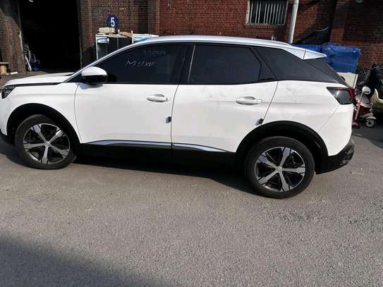 peugeot 3008 image 2