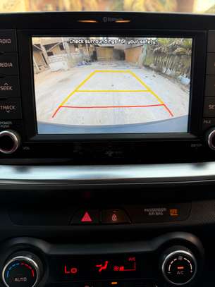 Kia stonic image 11