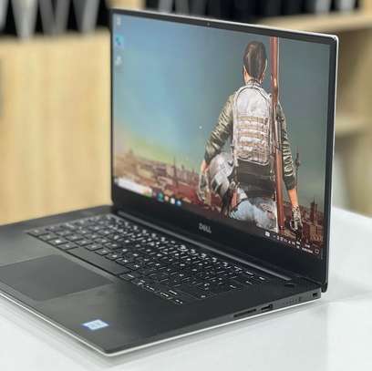 Dell XPS 15 image 2