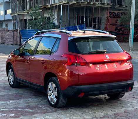 Peugeot 2008 image 5