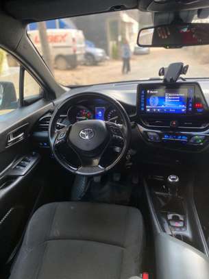 Toyota chr image 5