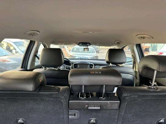 Kia sorento image 7