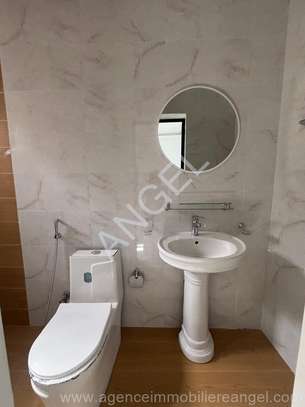 Ref_2927_GL Appartement à louer à sacré cœur 3 image 4