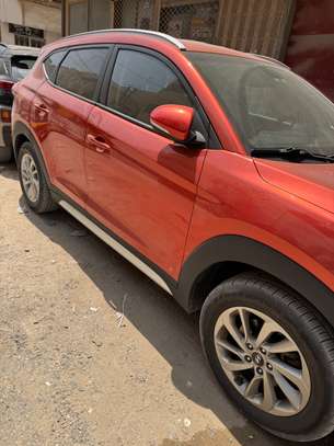 Hyundai Tucson Limited 2017 image 3