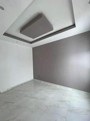 3 Chambres salon à louer à la cité keur Gorgui image 8