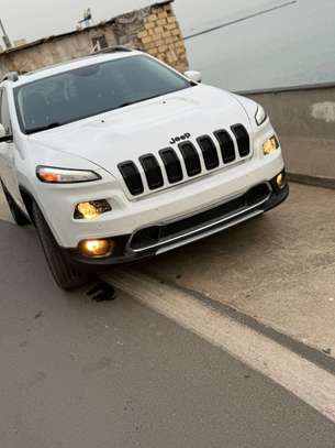 Jeep Cherokee image 2