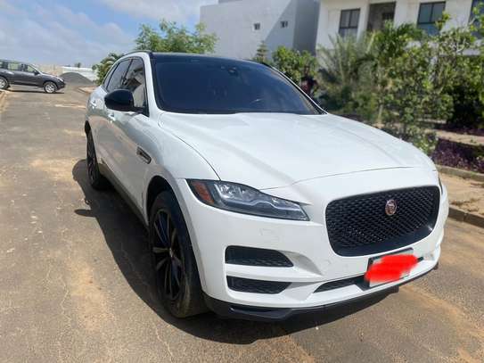 Jaguar F-pace 2017 image 5
