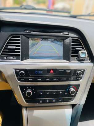 Hyundai Sonata full option image 11
