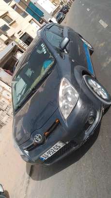 Toyota corola 2010 image 2