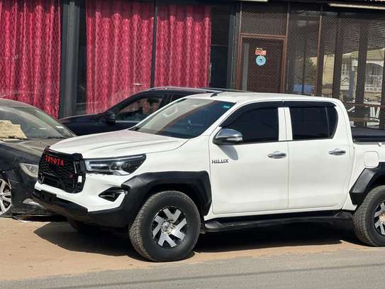 Toyota Hilux 2017 image 5
