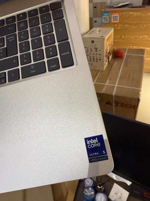 Dell Pro 16 Plus ( 2025 )  Ultra 5 / 32GB / 512 SSD image 2