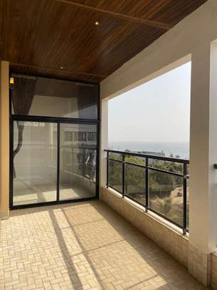 Duplex à louer aux almadies image 14