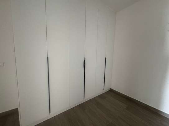 Appartement à louer point E picine olympique image 5