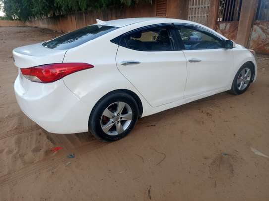 Hyundai elantra 2013 image 2