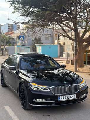 BMW SÉRIE 7 image 5