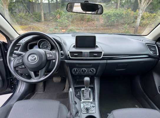 MAZDA 3 image 3