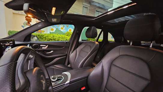 2018 Mercedes GLC 300 image 9