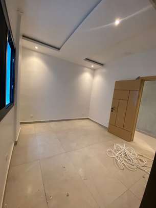 Appartement f4 à louer au Almadi image 9