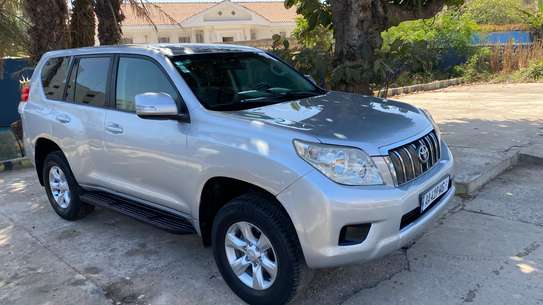 Toyota Prado image 1