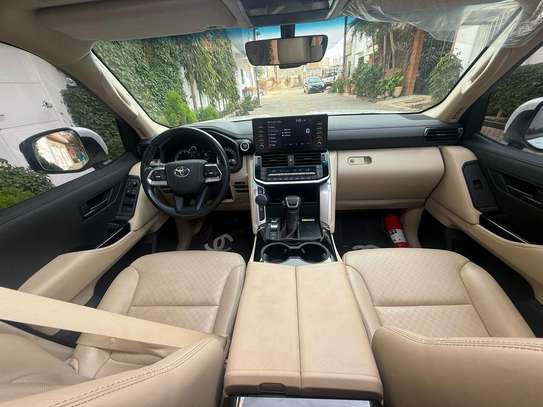 TOYOTA LAND CRUISER  VX 2022 7PLACES image 11