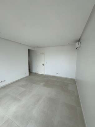 APPARTEMENT F4 HAUT STANDING  POINT E image 14