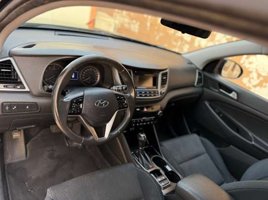Hyundai Tucson venant image 9