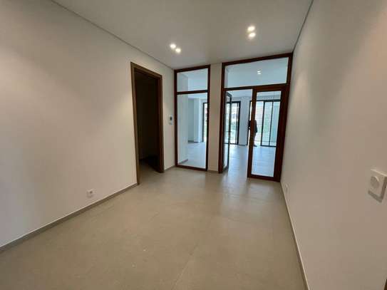 Appartement moderne neuf lumineux avec espaces paysagers image 3