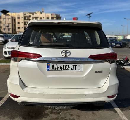 Toyota fortuner 2017 image 4