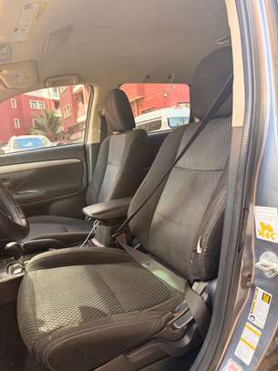 Mitsubishi outlander 2018 image 10