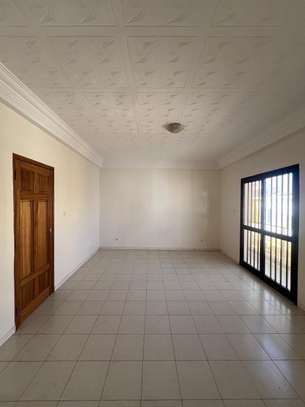 Appartement F4 à louer à Amitié 03 image 12
