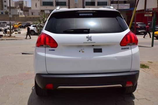 Peugeot 2008 Année 2017 image 8