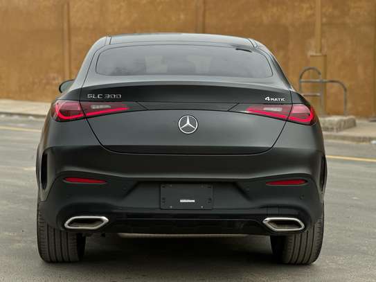 Automobile image 8