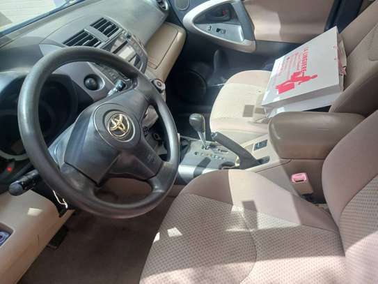 Toyota  rave 4 image 5