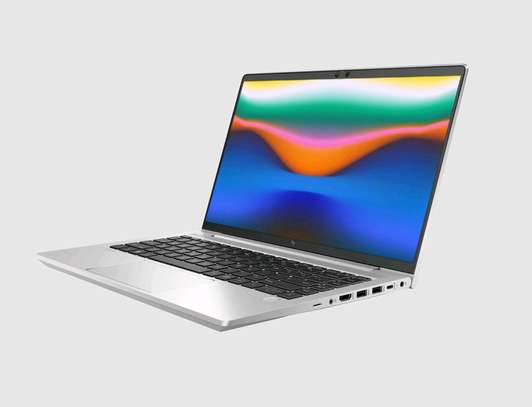 HP Elitebook 830 G8 image 1