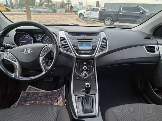 Hyundai elantra image 10