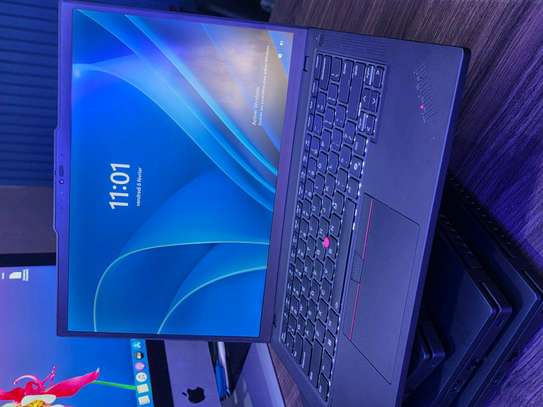 Lenovo ThinkPad T14 Gen 5 année 2025 Ryzen 7Pro image 6