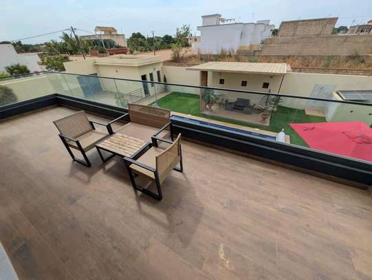 Villa r+1avec piscine meublé ngaparou image 10