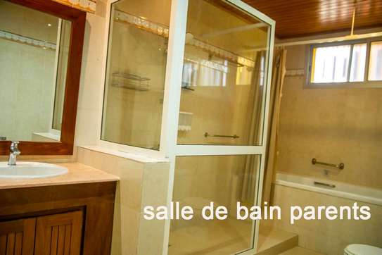 Belle villa sise au virage image 13