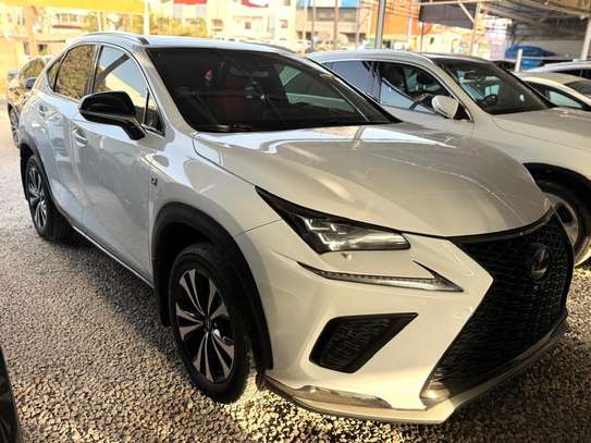 LEXUS NX300 SPORT image 2