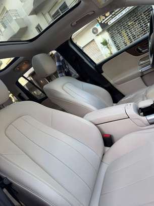 Mercedes GLB 250 Anne 2022 full options intérieur cuir beige image 5